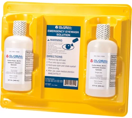 Global Industrial" Double Bottle Eyewash Station, 32 Oz.