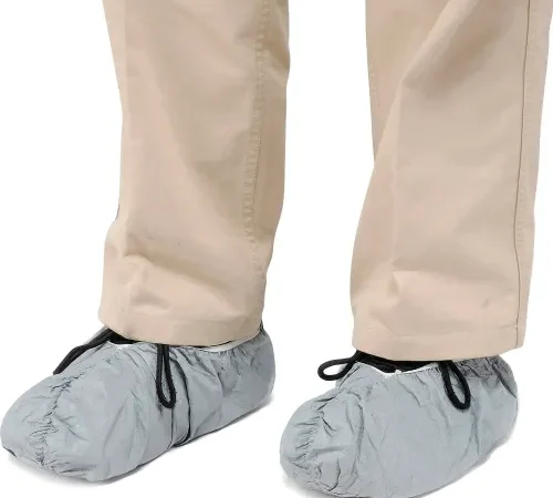 DuPont Disposable Skid Resistant Tyvek® 5"H Shoe Covers, Gray, 200/Case