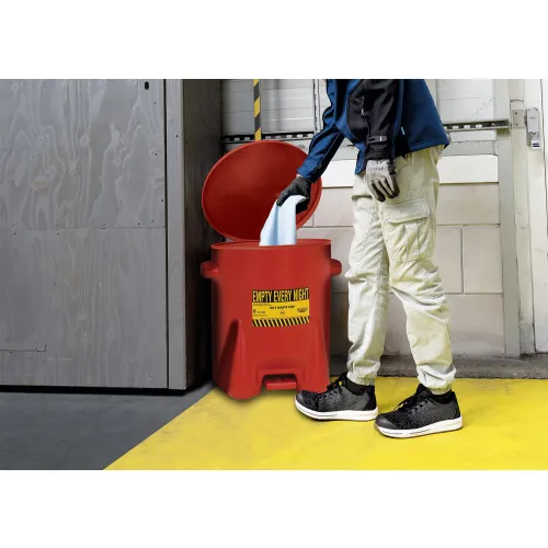 Eagle 6 Gallon Poly Waste Can W/ Foot Lever, Red - 933FL - Image 2