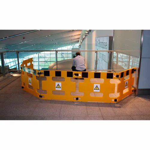 Plastic Folding Barrier, 3 Panels, 111"L x 36"H, Yellow - Image 4