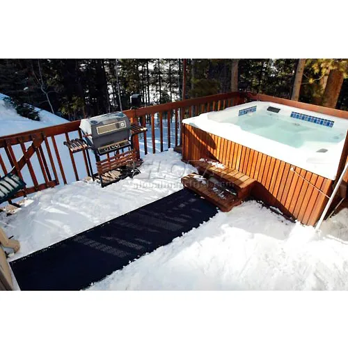 HeatTrak Outdoor Snow & Ice Melting Heated Walkway Mat 1/2" Thick 3' x 15' 120 Volt Black - Image 4
