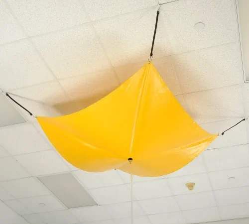 Global Industrial" Leak Diverter 10' x 10' - Yellow