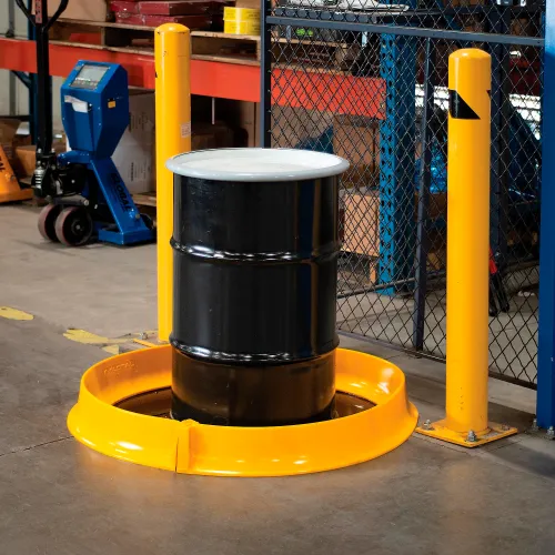 Global Industrial" High Profile Connectable Spill Berm, 5'L x 4"W x 4-1/2"H