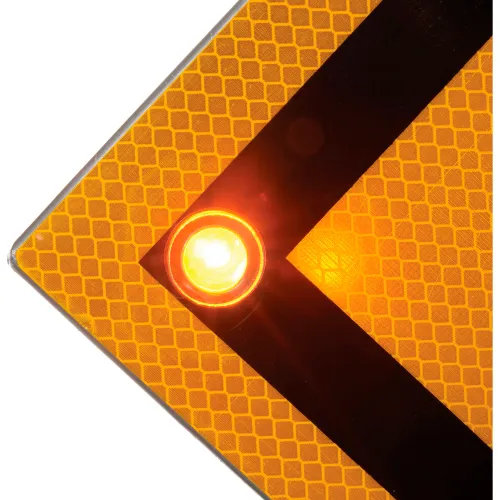 Global Industrial" 30" Solar Powered Flashing LED Pedestrian Crossing Sign, Diamond - Image 4