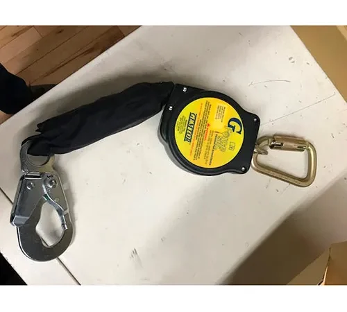 Retractable fall arrest lifeline with carabiner hook