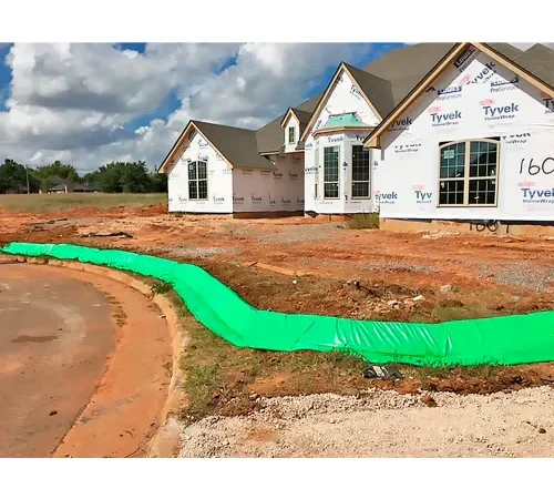 UltraTech Ultra-Silt Dike?, 84"L x 67"W x 10-1/2"H, Green