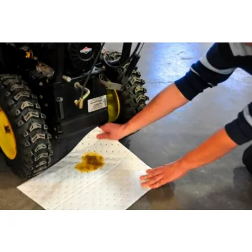 Spilfyter Oil Only Single-Ply Roll, Premium Weight, 32"W x 150'L, White - Image 5